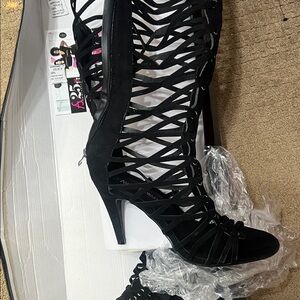 Ashley Stewart Black Strappy Heels